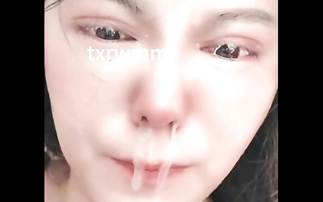 久久久久精 善良的 年轻的朋友 Sultry Chinese goddess dominates with intense ASMR and deep throat training