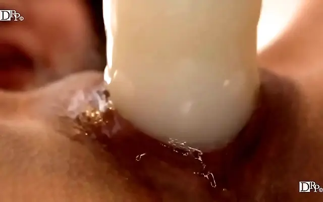 Sultry Japanese vixen ignites passion with her irresistible wet pussy on full view