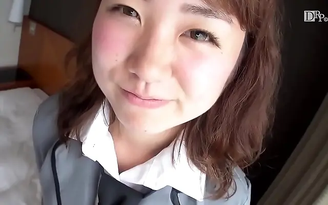 我添 瑜伽 被男人 Schoolgirl teases with a uniformed blowjob in forbidden Japanese passion