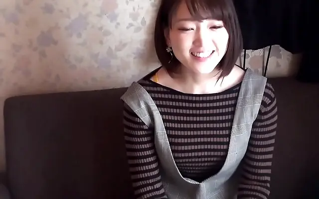 Secret rendezvous with a stunning mature Japanese lady in the boutique