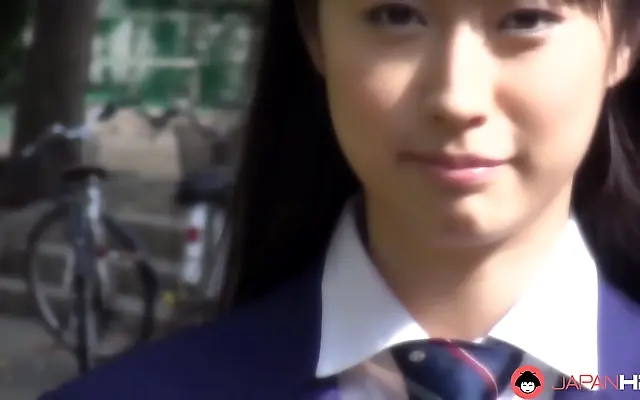 Tomomi Motozawa seduces her classmate with a naughty blowjob in her school uniform