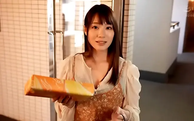 韩国理 +中文 过程 区精品 Sensual Japanese teacher toys with her smitten student in a steamy classroom affair