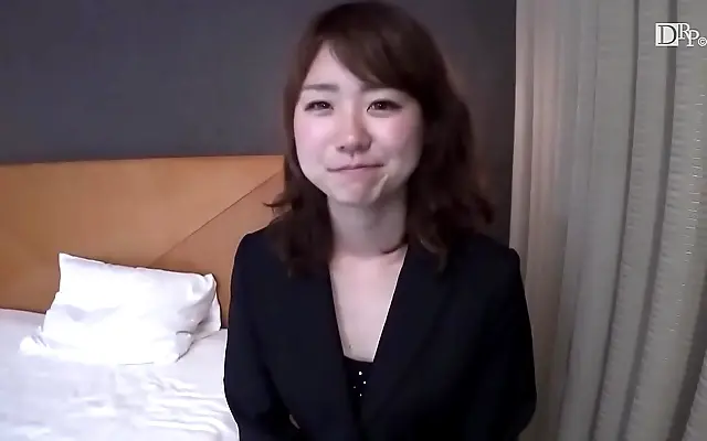 Ayumi Oono Tempts Her Colleagues with Forbidden Office Pleasures