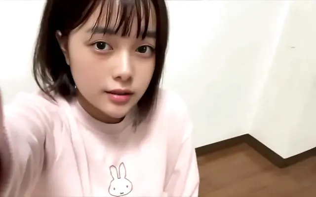 色网 中文字幕一区 过程 精品久久久 Innocent looks hide her nightly ritual of touch and tease behind closed doors