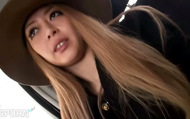 in 真实 在线 日韩一区二区 Blonde Japanese Beauty Takes It All with Blowjob and Creampie Fun