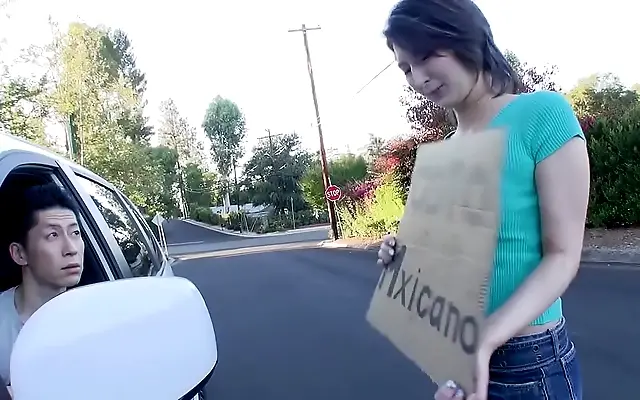 人成 出来 蝴蝶 Zero cash big tits Claire hitches her way to creamy Mexican adventures