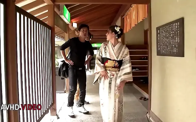 Aoi Mizuno stuns in hot Japanese outdoor action with wild passion and big-tits thrill