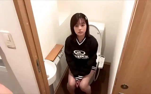 Japanese lovers savor her zesty cunt before tender cum inside moments