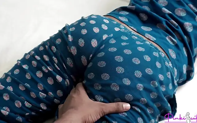 Desi sister in law savors huge cumload in her mouth during intimate anniversary bliss