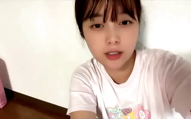 欧美v 深点 久久久久国产 》中字 Sweat glazed body craves her tongue tonight she pleasures herself