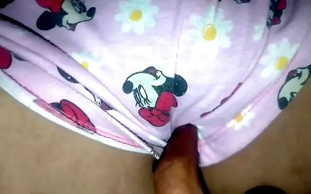 视频A 粉嫩小泬 教官 做爰无 Sexy college girl drenched in ecstasy with tight pussy throbbing