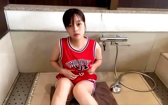 久久久国产 征服 精品久久久久 借种 Stressed Japanese basketball captain finds solace in secret pleasure