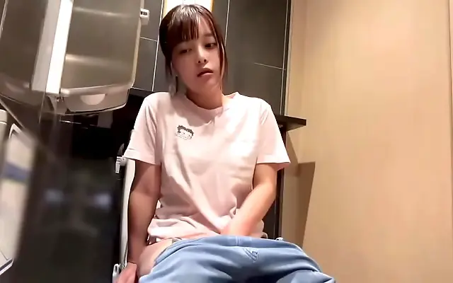 我爽 女生 +视频 Lost in fantasy she moans softly picturing deep pounding from behind