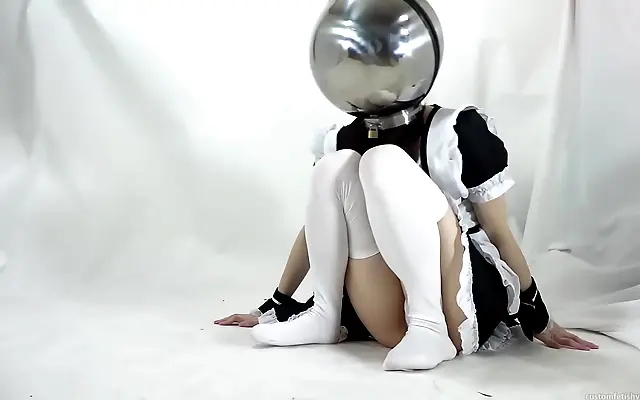 Blindfolded by steel the Japanese temptress surrenders to forbidden desire