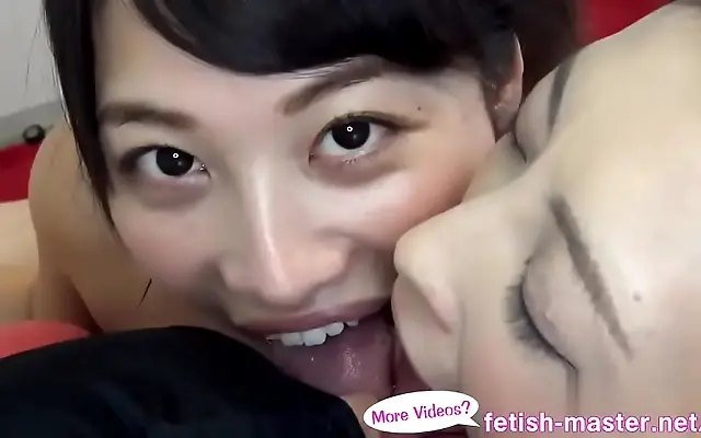 精品久久久久久 丰满少妇 无遮挡免费 Intimate Japanese Spit Play and Tongue Kissing Delight with Sensual Handjob Action