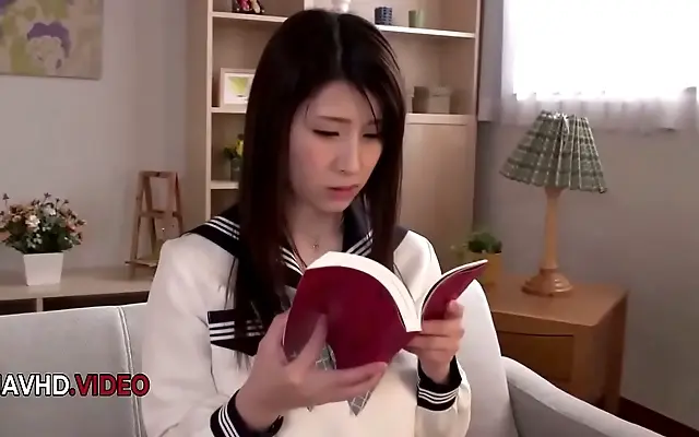 Mitsuki Akai Ignites Passion in a Steamy Japanese Pleasure Encounter