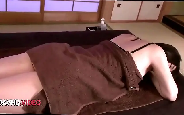 妇交换 女人做 进入 Sultry JAV Session Turns Kotone Kuroki&rsquo;s Massage into Intense Creampie Delight