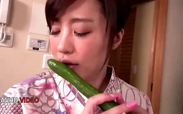 Horny Asian MILF Ryouka Shinoda Toys Solo to New Heights