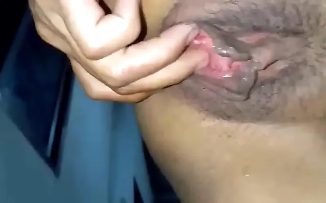 Amateur Beauty Soaked in creampie After Deep Pussy Fuck