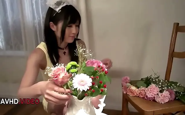 Reo Saionji's Sultry Asian Blowjob Drips with Desire