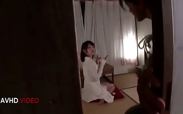 Horny Yua Ariga takes control in a steamy Japanese blowjob session